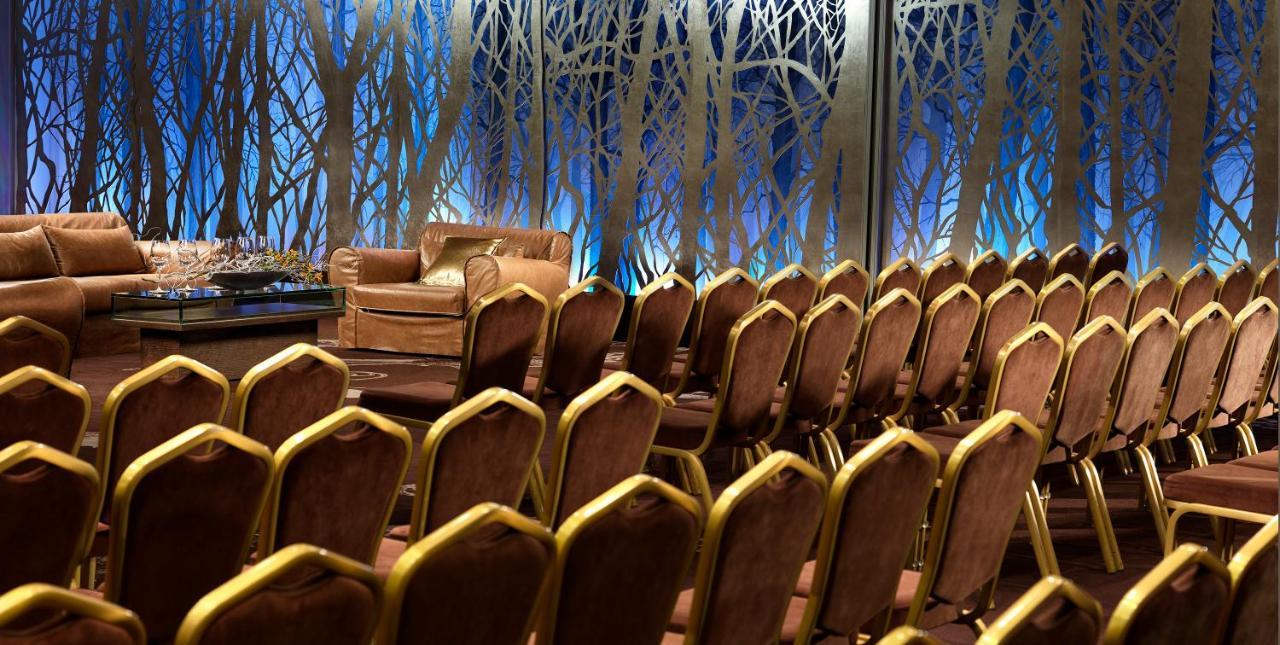Radisson Blu Park Hotel Athens Luaran gambar The stage of the 2009 ceremony