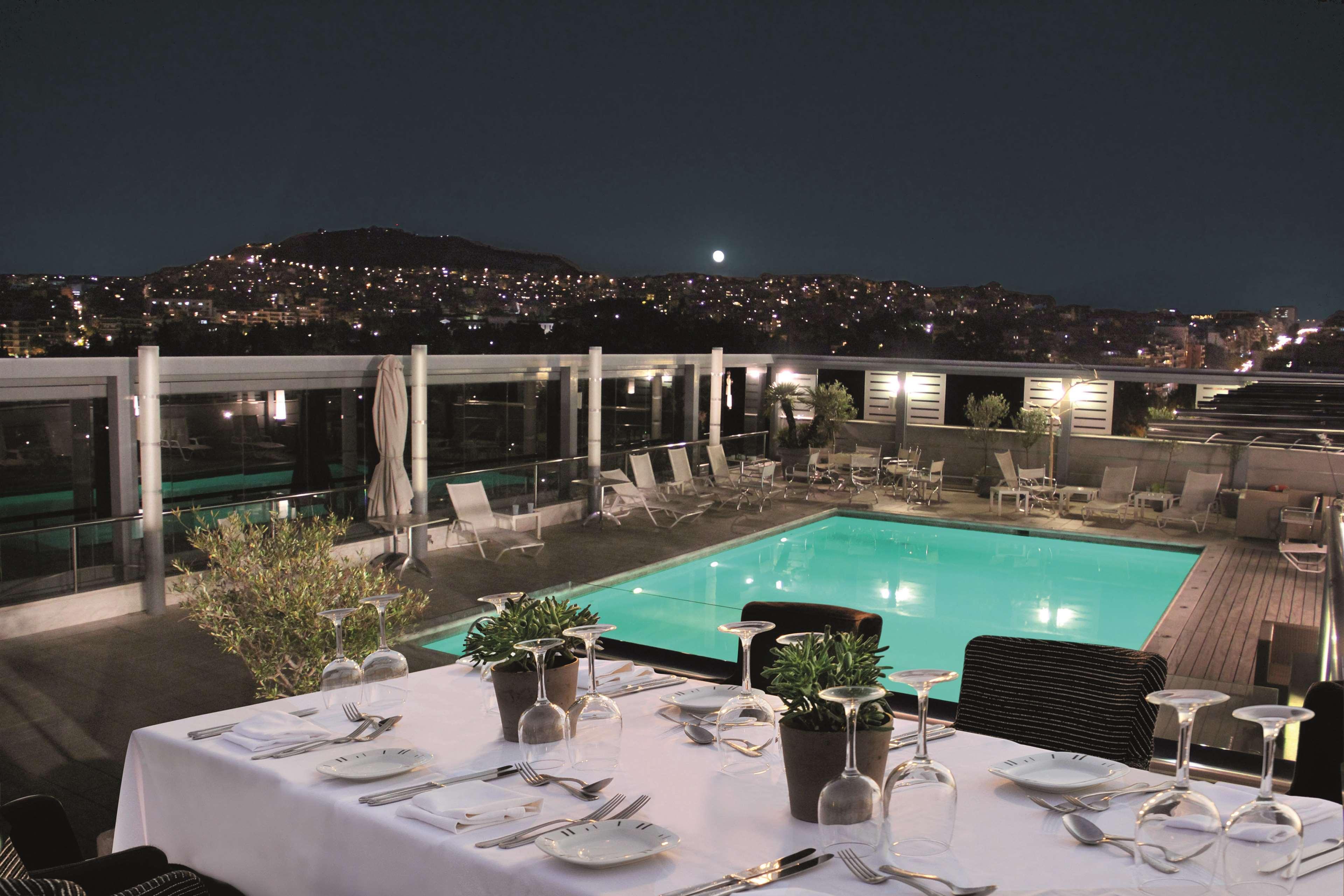 Radisson Blu Park Hotel Athens Luaran gambar The pool at the Westin Palace, Athens