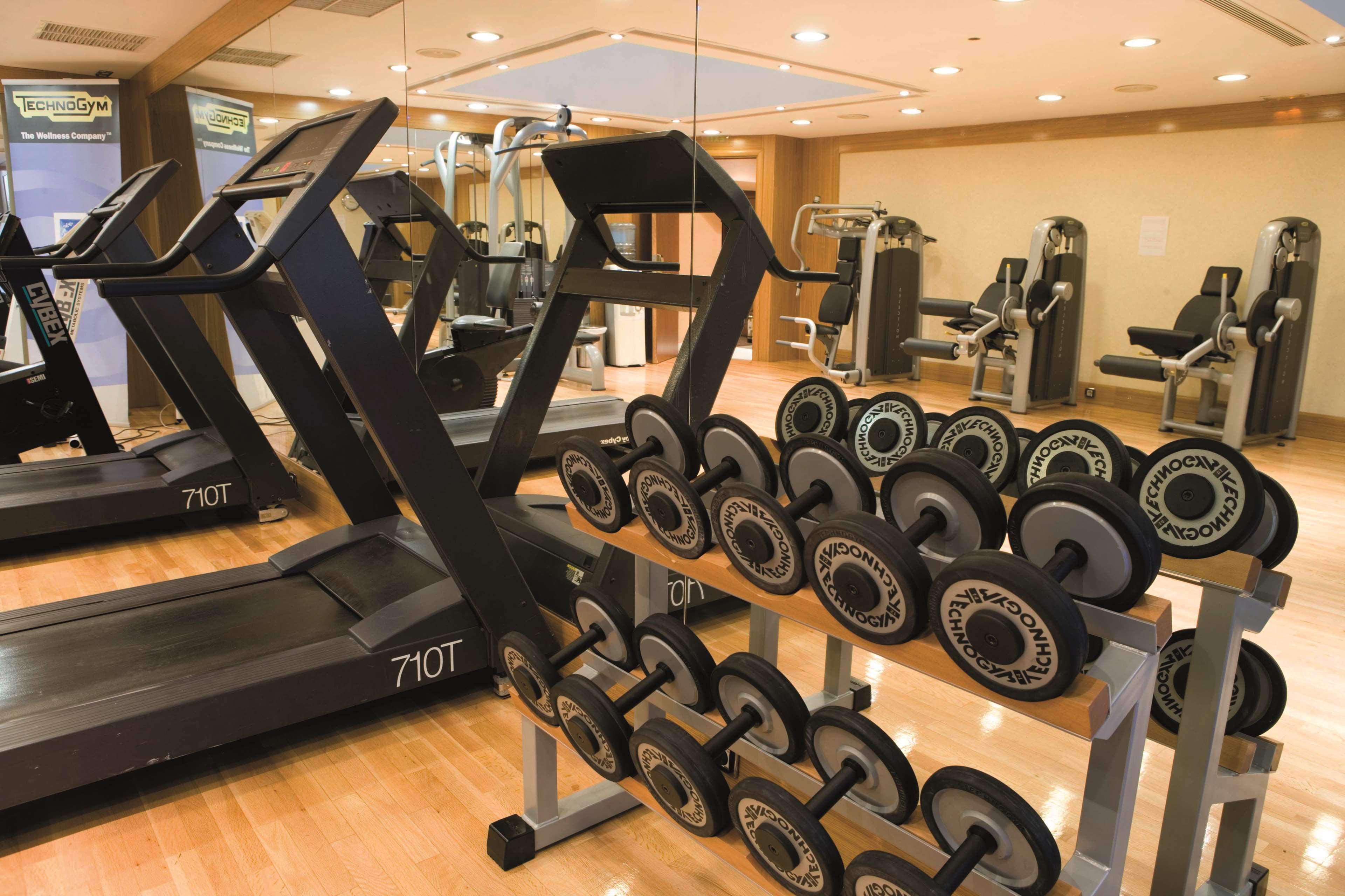 Radisson Blu Park Hotel Athens Luaran gambar A gym
