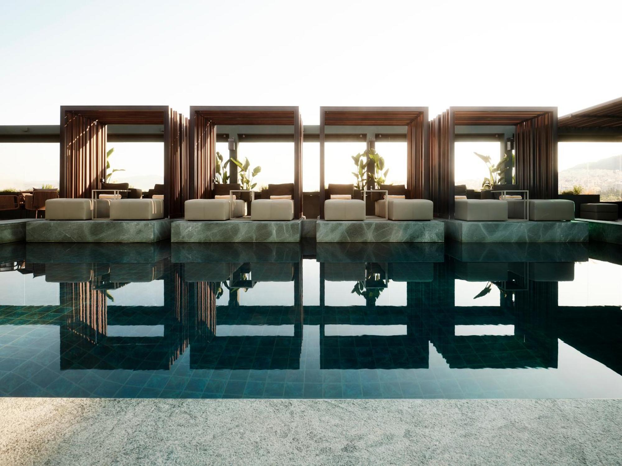 Radisson Blu Park Hotel Athens Luaran gambar The pool at the hotel